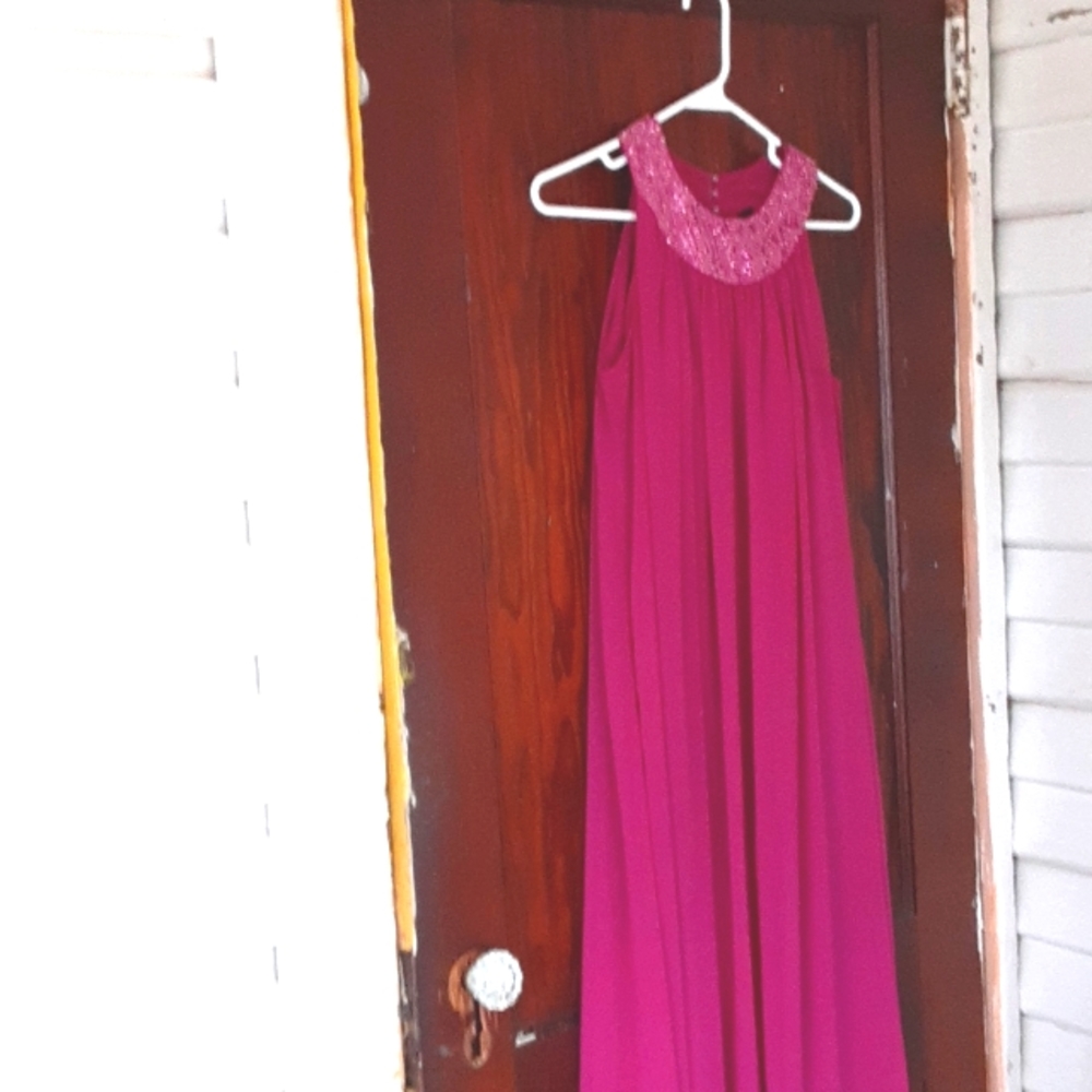 J S Boutique sz 4 beaded neckline fusha dress knee length